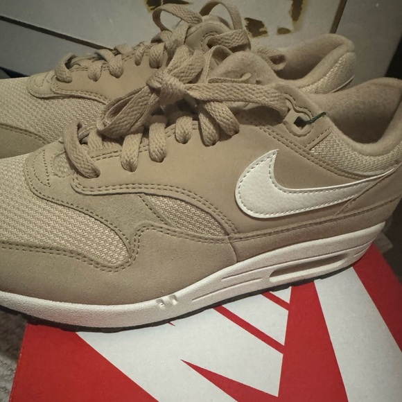 AUTHENTIC NIKE AIR MAX 1 DESERT ORE SIZE 9 - Picture 6 of 16